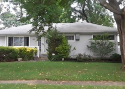  Poplar Ln, East Meadow NY