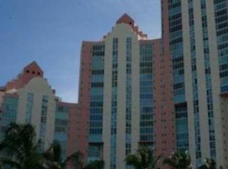 Pre-foreclosure in  HIDDEN BAY DR  Miami, FL 33180