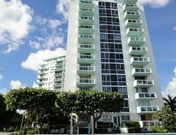 Pre-foreclosure in  NE 5TH AVE  Miami, FL 33137