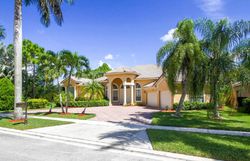 Pre-foreclosure in  KENSINGTON CT Boca Raton, FL 33428