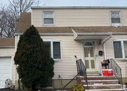 Pre-foreclosure in  BOGERT PL Bergenfield, NJ 07621