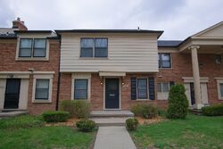  Fleetwood Dr, Harper Woods MI