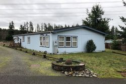 Pre-foreclosure in  SE 286TH ST Maple Valley, WA 98038