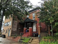  N 52nd St, Philadelphia PA