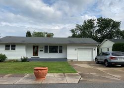 Pre-foreclosure in  W 33RD ST Erie, PA 16506
