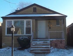 Pre-foreclosure Listing in S DEARBORN ST RIVERDALE, IL 60827