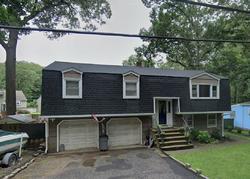 Pre-foreclosure Listing in WILDWOOD TER RINGWOOD, NJ 07456
