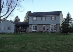 Pre-foreclosure Listing in CARRIAGE RUN DR LINCOLN UNIVERSITY, PA 19352