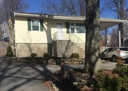 Pre-foreclosure Listing in LAWRENCE DR HIGHLAND LAKES, NJ 07422