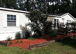 Pre-foreclosure Listing in CANDLEBERRY ST BUNNELL, FL 32110