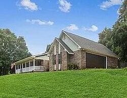 Pre-foreclosure in  HUNTER DR Crestview, FL 32539