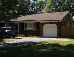 Pre-foreclosure in  HOUNSLOW RD Shirley, NY 11967