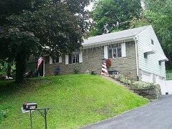 Pre-foreclosure in  VALLAMONT DR Williamsport, PA 17701
