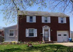 Pre-foreclosure in  ROCHELLE AVE Wilmington, DE 19804