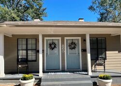 Pre-foreclosure in  MADISON ST Jackson, MS 39202