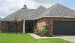 Pre-foreclosure in  LEGEND CREEK DR Youngsville, LA 70592