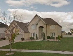 Pre-foreclosure in  LAKE PARK DR Chicago Heights, IL 60411