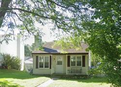 Pre-foreclosure in  BRITTA LN Geneva, IL 60134