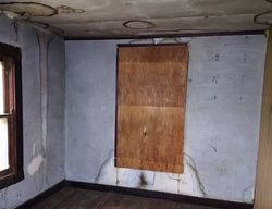 Pre-foreclosure in  W 9TH ST Jacksonville, FL 32209