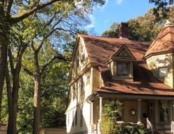 Pre-foreclosure in  SCOTTSWOOD RD Riverside, IL 60546