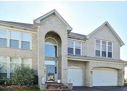 Pre-foreclosure in  BRENTWOOD TRL Bolingbrook, IL 60490