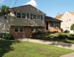 Pre-foreclosure in  BROADVIEW AVE Berlin, NJ 08009