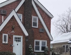 Pre-foreclosure in  CARLETON PL Baldwin, NY 11510