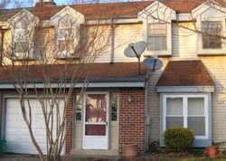 Pre-foreclosure Listing in CARLETON LN MOUNT LAUREL, NJ 08054