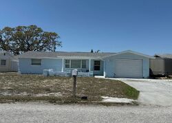  White Oak Ln, Port Richey FL