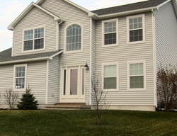 Pre-foreclosure in  LIGHTHOUSE VILLAGE CIR Liverpool, NY 13088