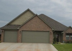 Pre-foreclosure in  NW 188TH TER Edmond, OK 73012
