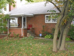 Pre-foreclosure in  N JOHN ST Farmer City, IL 61842