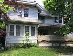 Pre-foreclosure Listing in CANTON RD AKRON, OH 44312