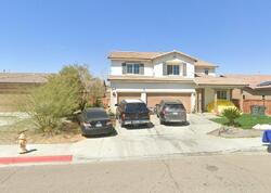 Pre-foreclosure in  VINCENT WAY Adelanto, CA 92301
