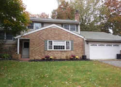 Pre-foreclosure in  SHADY NOOK DR Toms River, NJ 08755