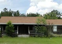 Pre-foreclosure in  SW FINLEY LITTLE LN Lake City, FL 32024