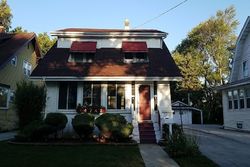 Pre-foreclosure in  PERRY AVE South Holland, IL 60473