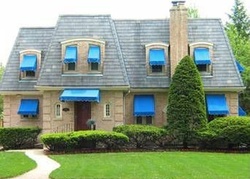 Pre-foreclosure in  S BELL AVE Chicago, IL 60643