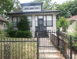 Pre-foreclosure in  S HARVARD AVE Chicago, IL 60628