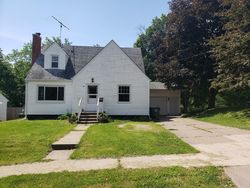Pre-foreclosure Listing in WOODLAWN AVE MUSCATINE, IA 52761
