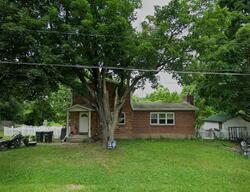 Pre-foreclosure in  KIRKNER LN Watervliet, NY 12189