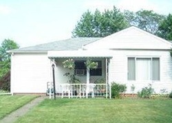 Pre-foreclosure in  AYLESWORTH DR Cleveland, OH 44130