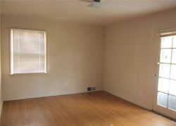 Pre-foreclosure in  LYNNFIELD RD Beachwood, OH 44122