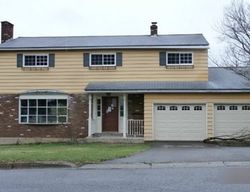 Pre-foreclosure Listing in MADISON DR VESTAL, NY 13850