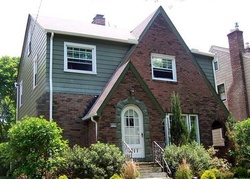 Pre-foreclosure in  PENNFIELD RD Cleveland, OH 44121