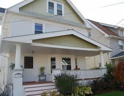 Pre-foreclosure in  HENRITZE AVE Cleveland, OH 44109