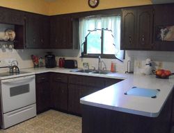 Pre-foreclosure in  LINCOLNSHIRE LN Cleveland, OH 44134