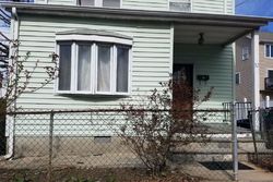Pre-foreclosure Listing in LEE ST STAMFORD, CT 06902