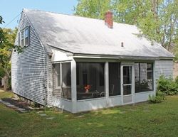 Pre-foreclosure Listing in GROVE AVE LEOMINSTER, MA 01453