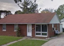 Pre-foreclosure in  WILLIAMSBURG DR Champaign, IL 61821